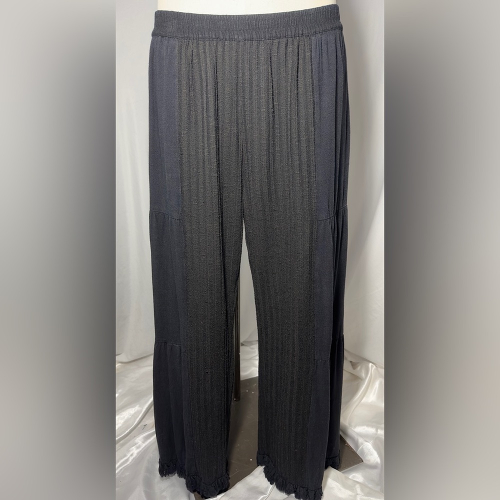 Umgee 2 Tone Black Wide Leg Pants Women's L Cotton Blend Ruffle Hem